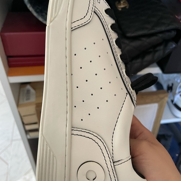 Chanel new white leather sneakers size 36 - Picture 9 of 9